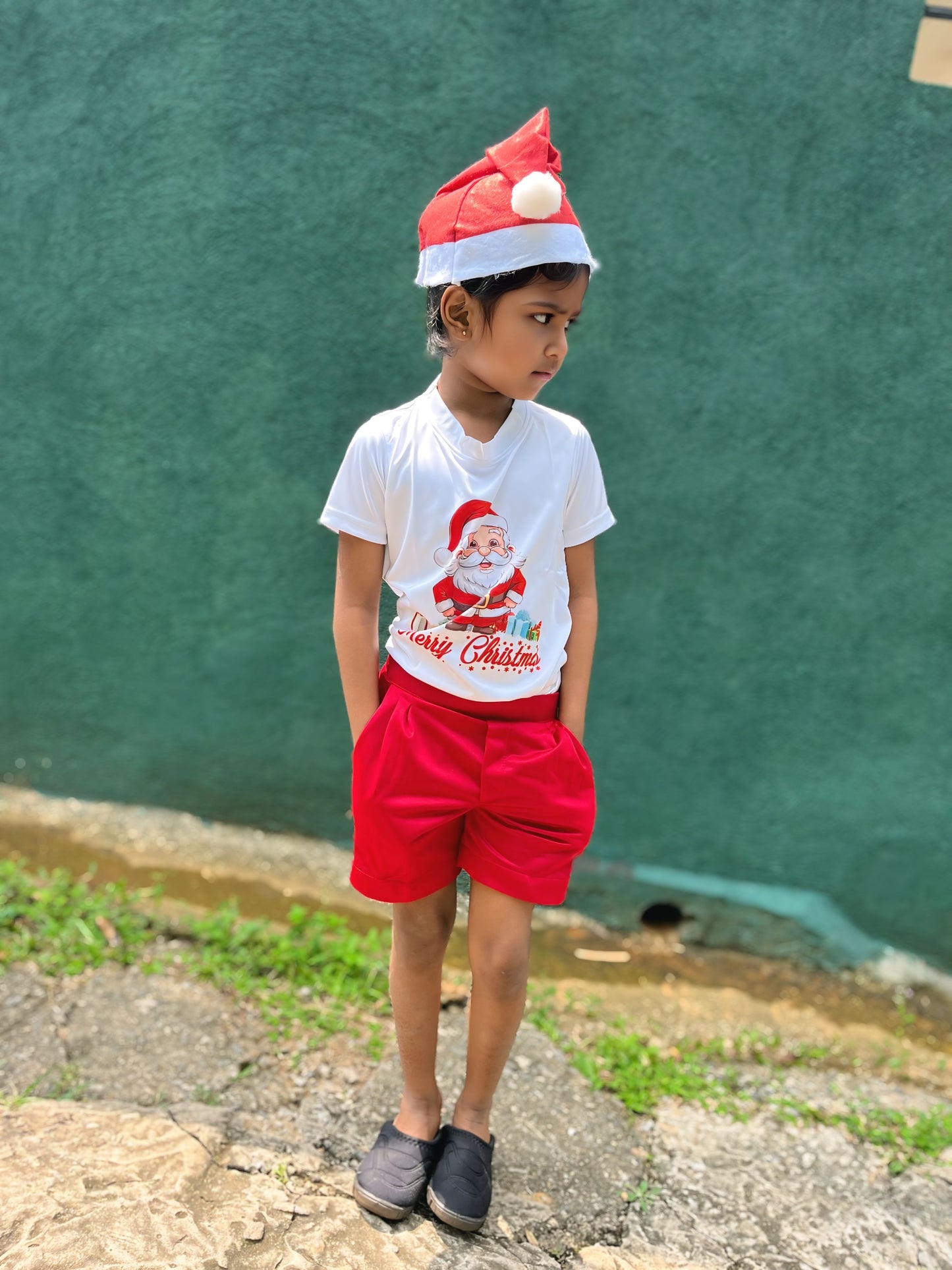 Christmas T-shirt + Free Hat